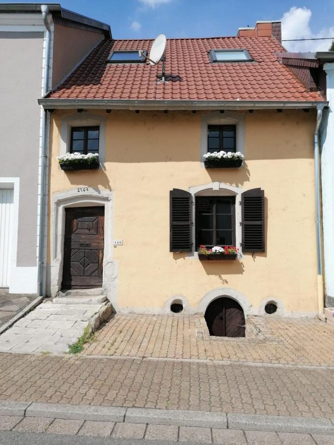 Ferienwohnung, Charmantes Bauernhaus, Ferienhaus Saarlouis Eksteriør billede